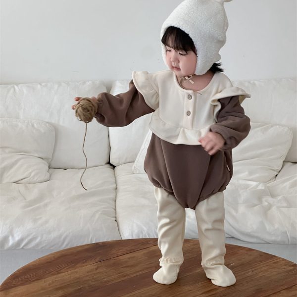 [66-90cm]コントラストカラーのフリル付き ロンパース