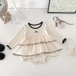 [66-90cm] リボン付き ワンピース風 ロンパース - Image 3