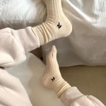 [GOODS] シンプル カラー英字 ソックス - Image 12