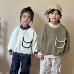 [80-150cm] ポケット付き クールネック トップス - Image 3