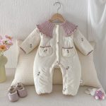 [66-90cm] 小花柄 キルティング ニット襟 あったか カバーオール - Image 4