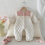 [66-90cm] 小花柄 キルティング フリルカラー カバーオール - Image 11