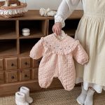 [66-90cm] 刺繍 カートゥーン 中綿カバーオール - Image 7