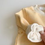 [66-90cm]ロンパース ボーダー柄 裏起毛 肌触り良い