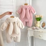 [66-90cm] 小花柄 うさぎ耳 フード付き カバーオール