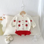 [66-90cm]2点セット 韓国風 イチゴ カーディガン&ボトムス - Image 3