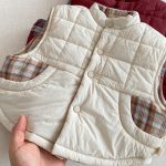 [73-120cm] 刺繍 カートゥーン リバーシブル ベスト - Image 4