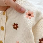 [66-90cm]サロペットorカーディガン ニット クリーム フラワー ベビー服 - Image 7