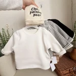 [73-110cm] サイドボタン クール ネックボア トップス - Image 4