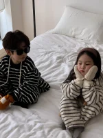 [90-150cm] ボアボーダー ルームウエア セットアップ - Image 2