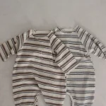 [66-90cm] 韓国風 ボンボン付き ボーダー オールインワン - Image 4