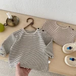 [73-100cm] サイドボタン ボーダー シャツ - Image 2