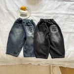 [80-150cm] バックポケットロゴ デニム パンツ - Image 11