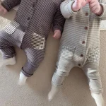 [66-90cm] 帽子付き ボーダー オールインワン - Image 2