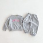 [80-130cm]セットアップ キッズ トレーナー+パンツ アルファベット - Image 15