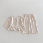 [80-130cm]女の子 セットアップ トップス+パンツ リボン付き - Image 4