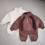 [73-120cm]シンプル スタンドネック トレーナー+パンツ セットアップ - Image 2