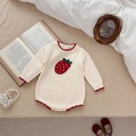 [66-90cm]いちご柄 ガーリー ベビー ニット ロンパース
