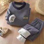 [90-150cm]ボーダー柄 厚手 あったか ルームウェア - Image 3