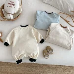 [66-90cm] サイドボタンカートゥーン オールインワン - Image 4