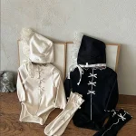 [66-90cm] リボン フリル襟 ロンパース - Image 2