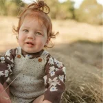 [66-90cm] ミニマリズム 花柄 ニット セーター &ショート パンツ セット - Image 4