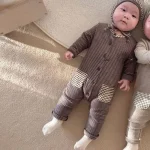 [66-90cm] 帽子付き ボーダー オールインワン - Image 3