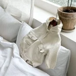 [66-90cm] フーディ ポケット付き ロンパース