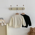 [80-130cm] 英字 プリントプルオーバー トレーナー - Image 18